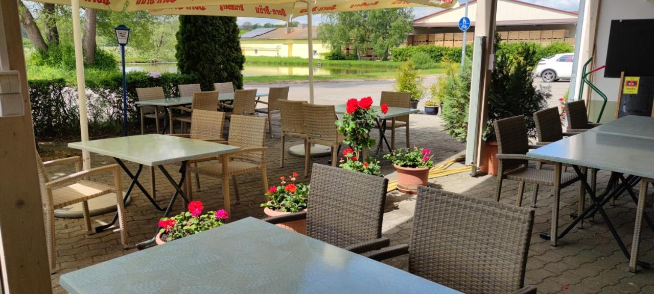 Gasthaus Pension Rezatgrund Windsbach エクステリア 写真