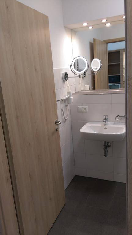 Gasthaus Pension Rezatgrund Windsbach エクステリア 写真